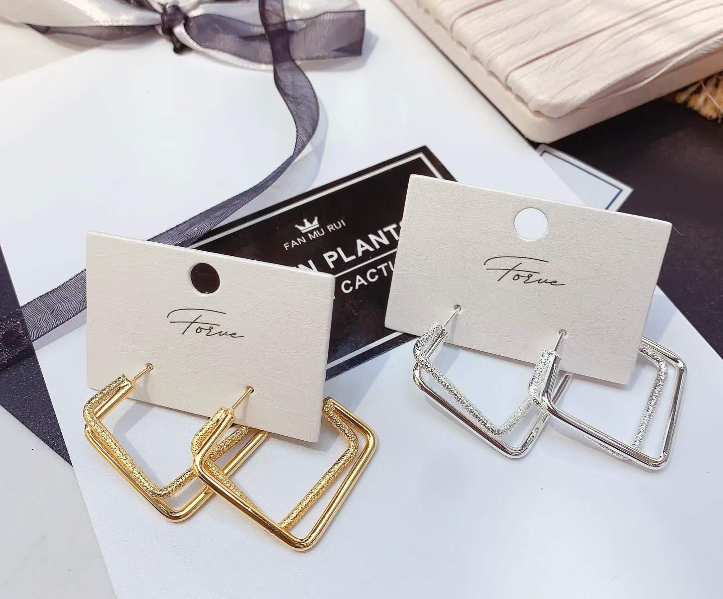 Anti-tarnish Korean hoop earrings gift set Chennai