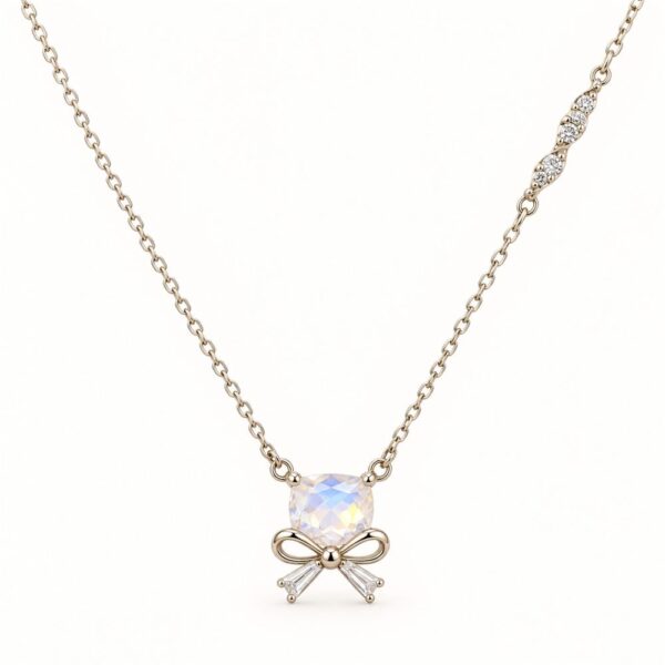 Korean Short Chain Silver Opalescent Bow Zircon Necklace